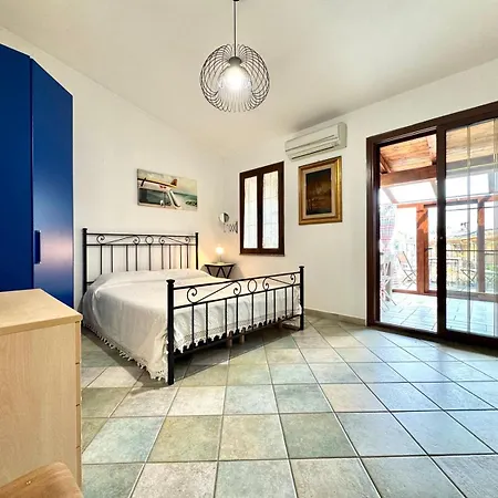 La Corte Azzurra Terrace 바리사르도
